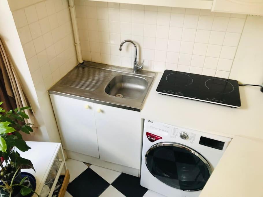 Apartment Flat In Paris